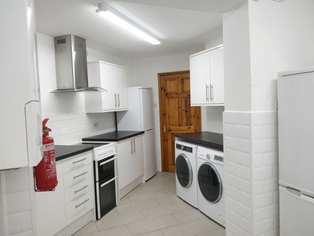 Property photo 3 of 13 Kdrgz