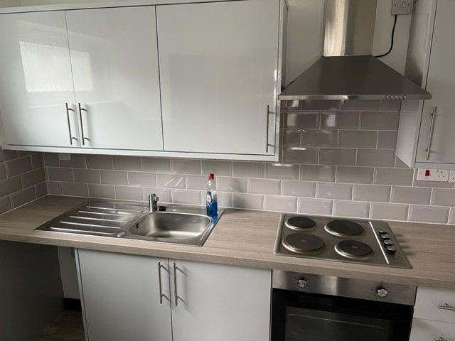 Property photo 3 of 6 Balcony