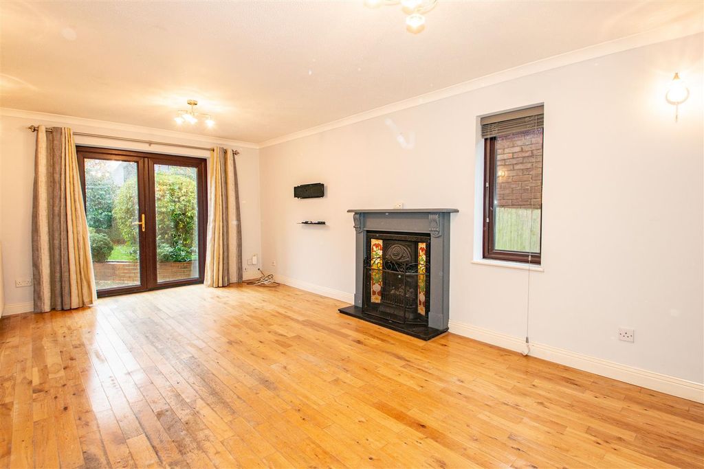 Property photo 3 of 27 11Hop_10.Jpg