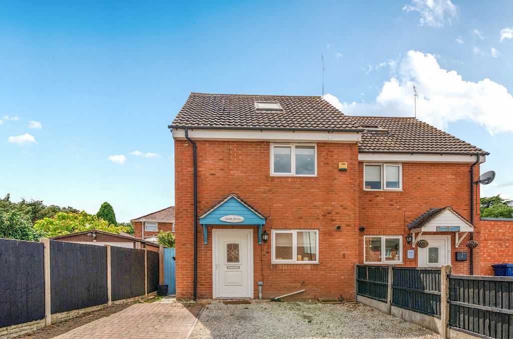Property photo 1 of 17 1315831-2-686Bd10...