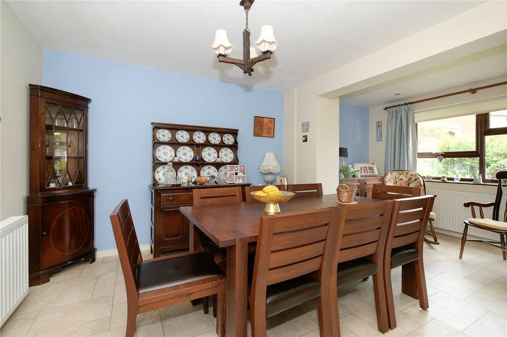 Property photo 3 of 29 Picture No. 06