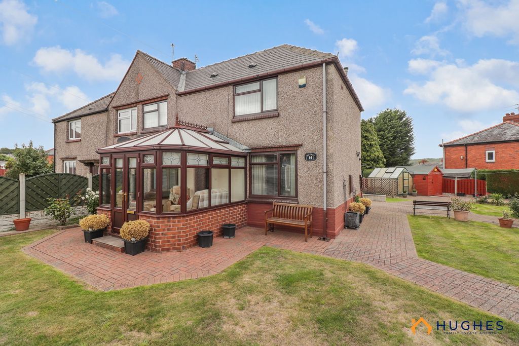 Property photo 1 of 25