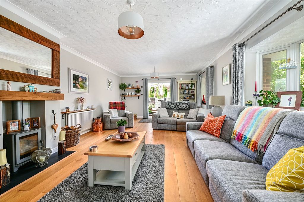 Property photo 3 of 24 Picture No. 23