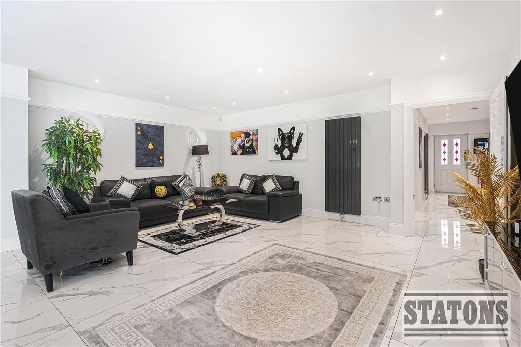 Property photo 2 of 22 Picture No. 42