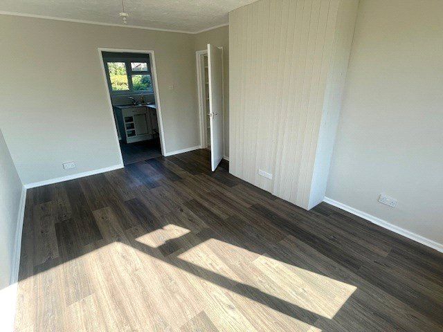 Property photo 3 of 14 Picture No. 10