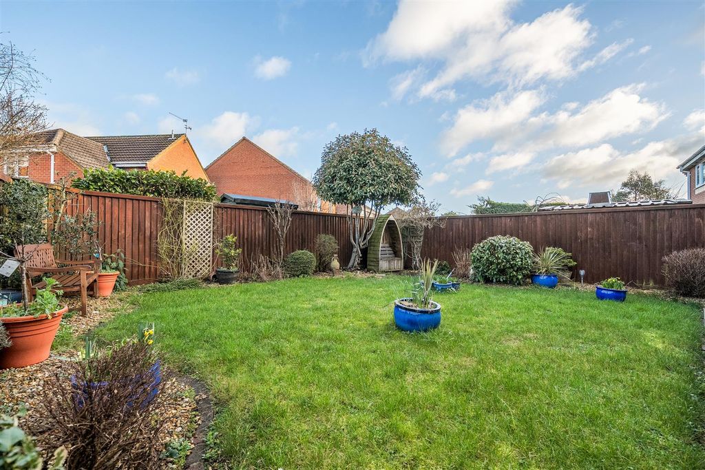 Property photo 2 of 18 1415578-31-6992E74335A08-Arw-1.Jpg