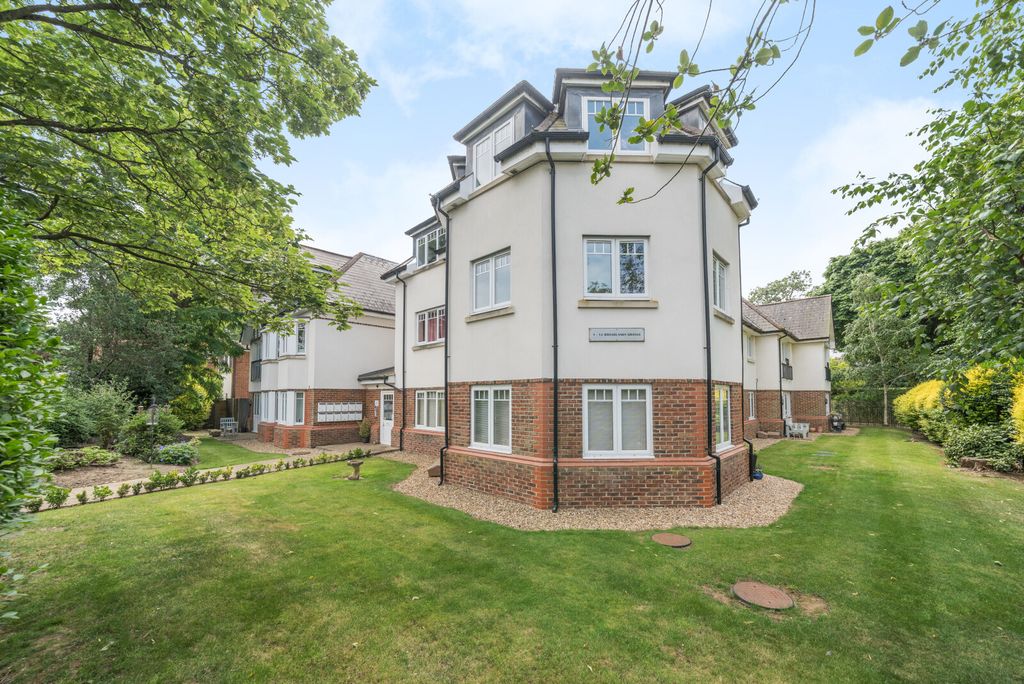 Property photo 1 of 21 1306585-7-684Aa49...