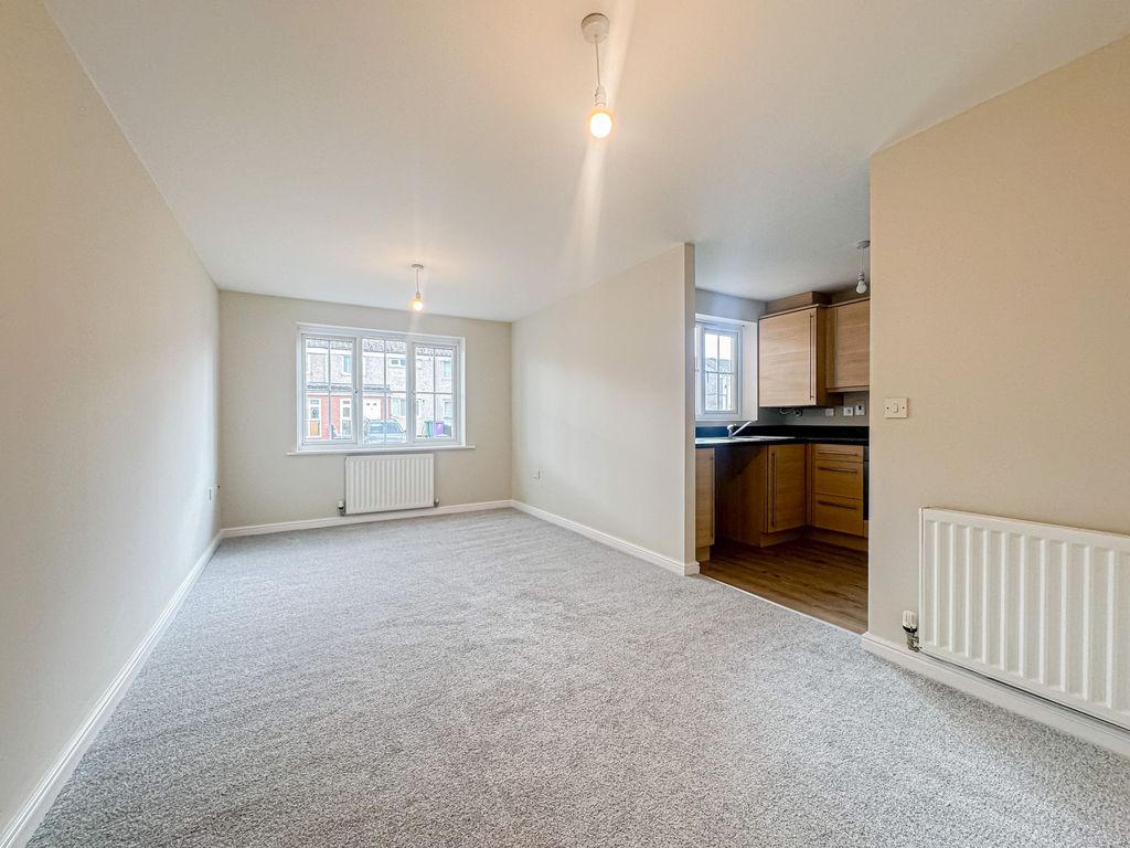 Property photo 3 of 10 Photo 7