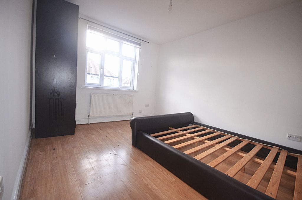 Property photo 3 of 10 Gallery