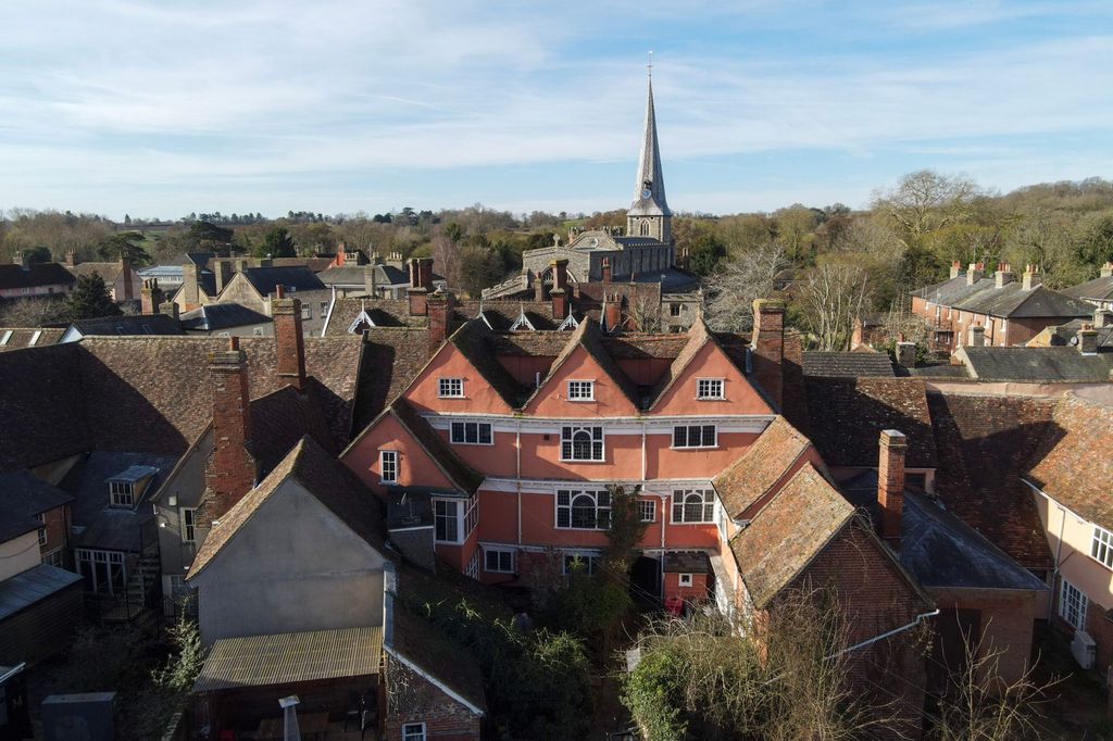 Property photo 2 of 3