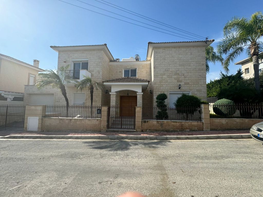 Property photo 3 of 20