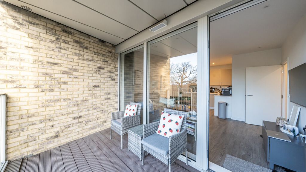 Property photo 3 of 22