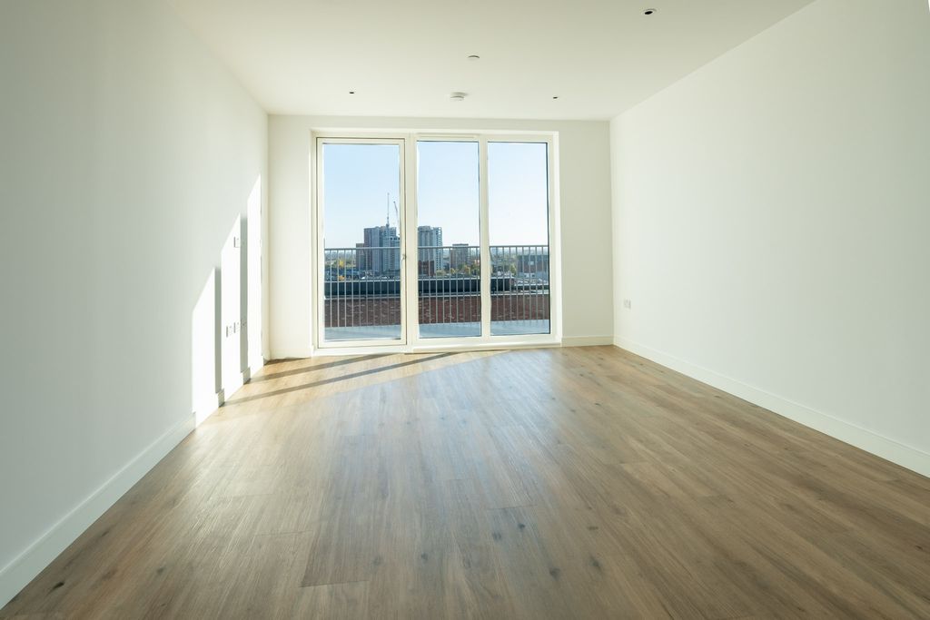 Property photo 1 of 15 Living Area