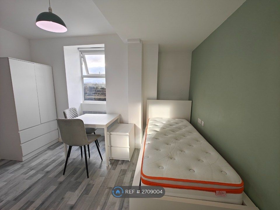 Property photo 2 of 4