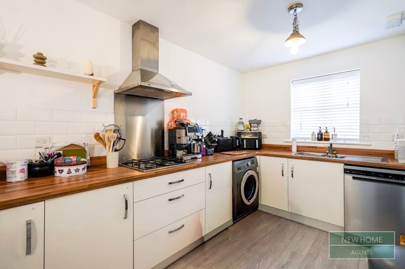 Property photo 3 of 15 Photo 12