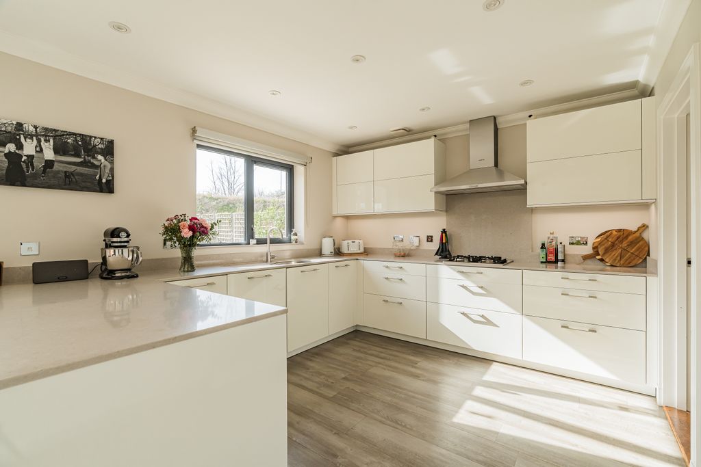 Property photo 3 of 31 Property Image 3