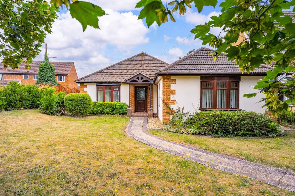 Property photo 1 of 18