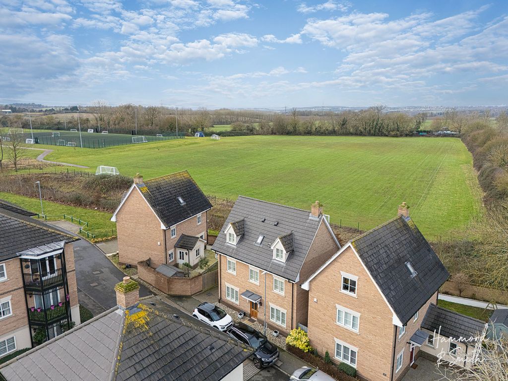 Property photo 1 of 25