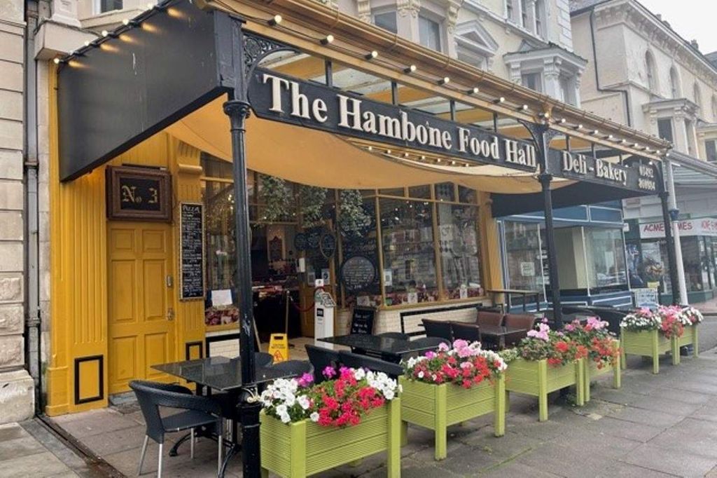 Property photo 1 of 6