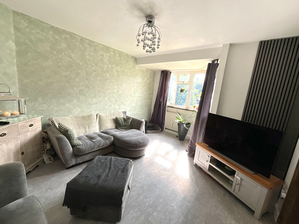 Property photo 3 of 14 Img_6026