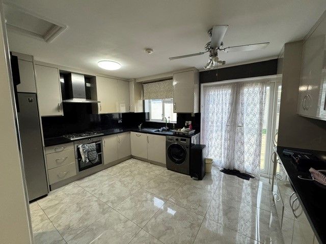 Property photo 3 of 15 Photo 13
