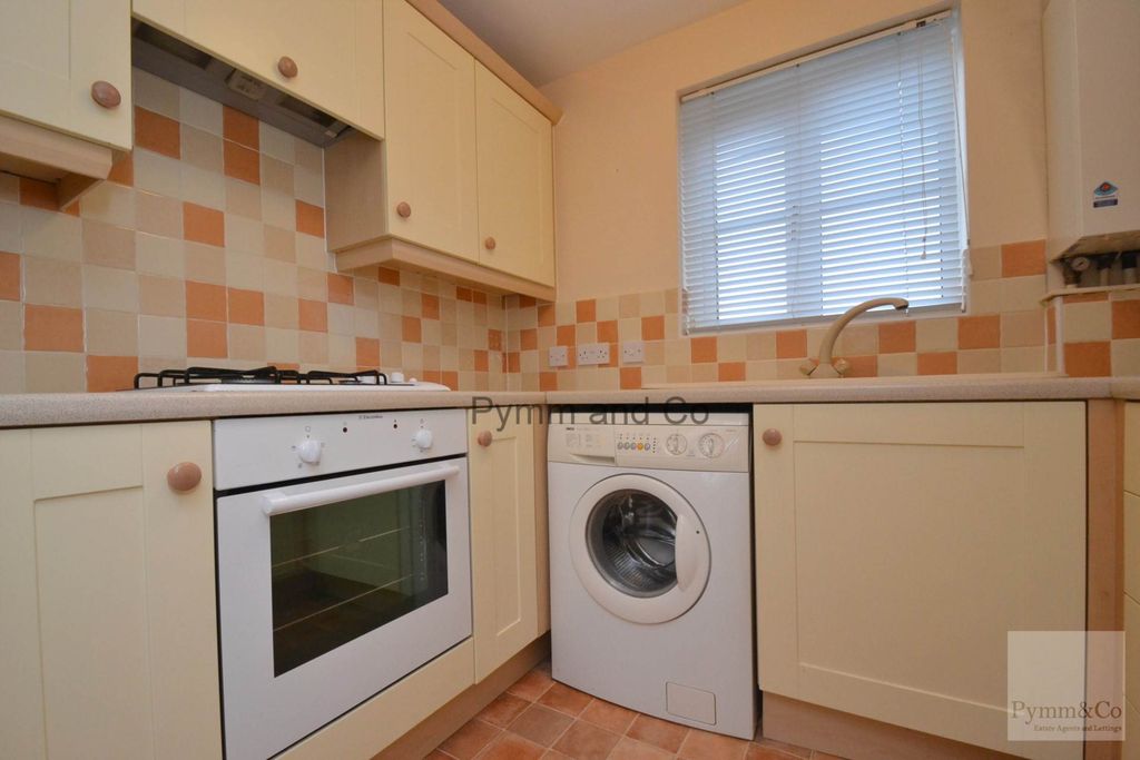Property photo 2 of 9