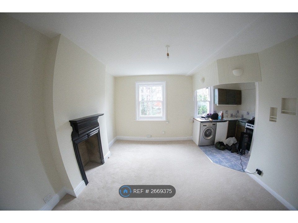 Property photo 3 of 35