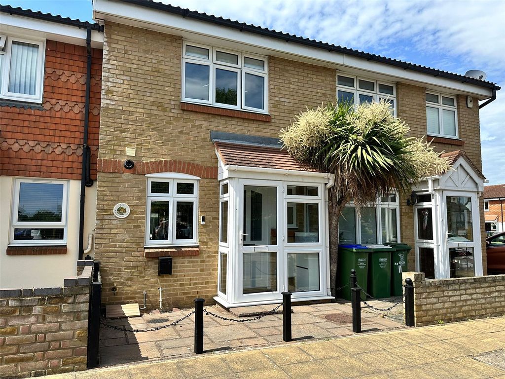 Property photo 1 of 15 External