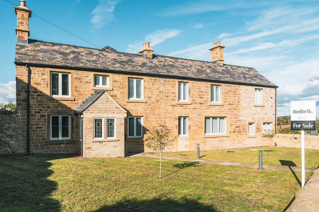 Property photo 1 of 99