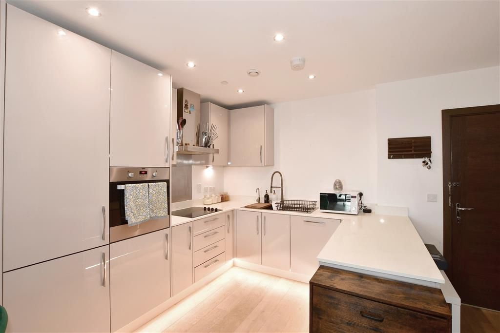 Property photo 3 of 9 Kitchen/Lounge/ Diner