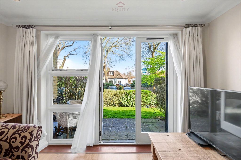 Property photo 3 of 17 Picture No. 32