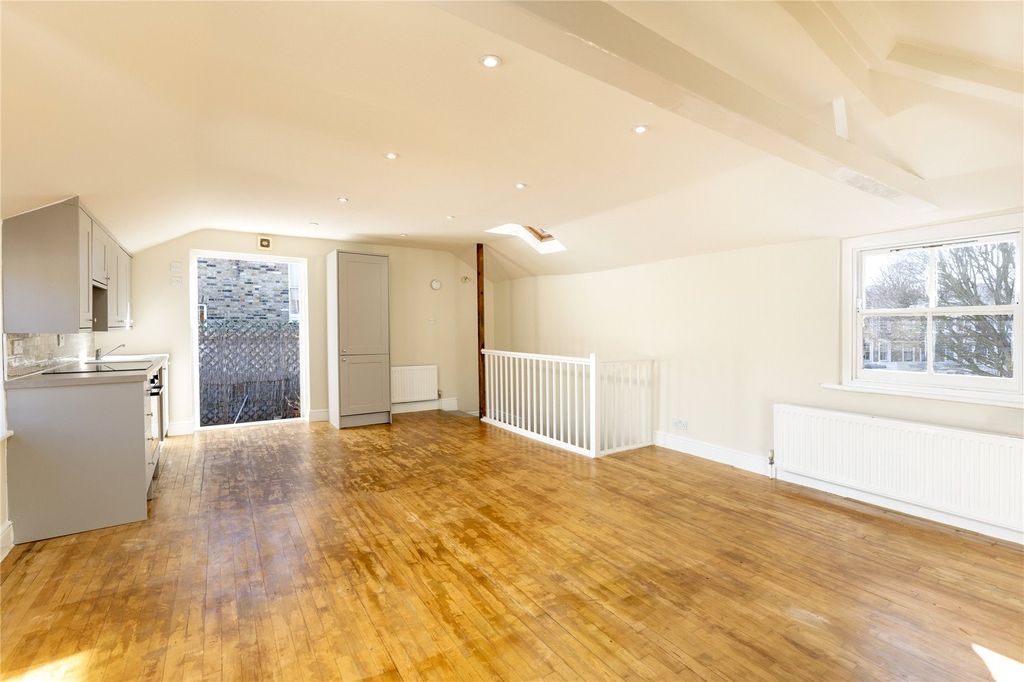 Property photo 1 of 9 Reception Room
