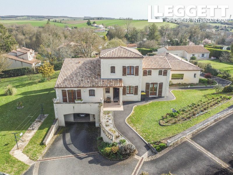 Property photo 1 of 10