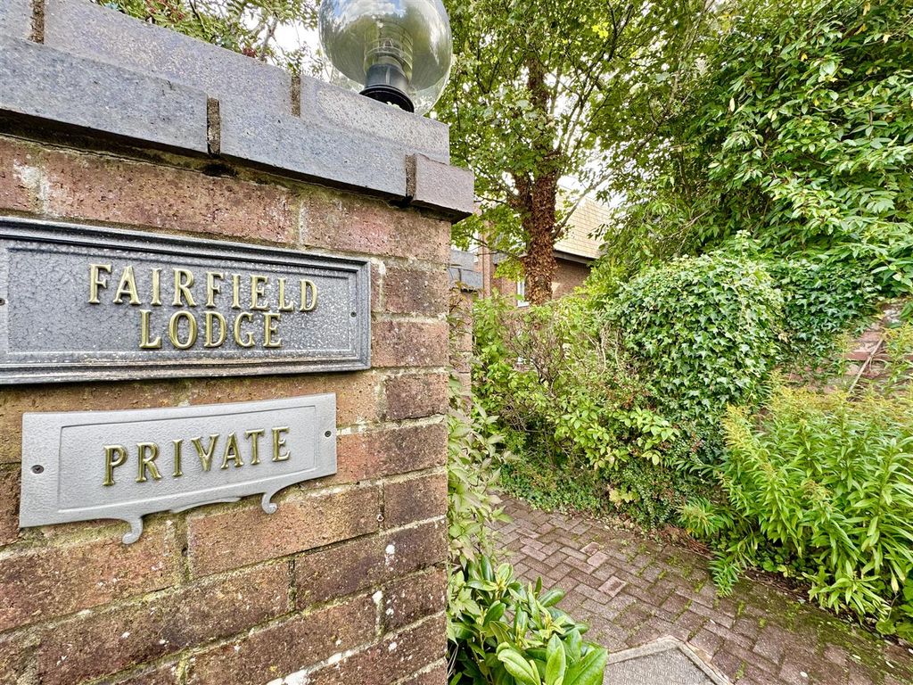 Property photo 2 of 17 External