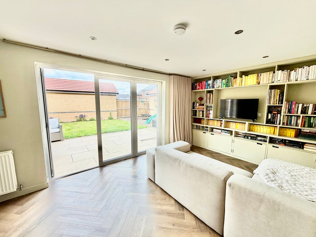 Property photo 2 of 29 Img_2378
