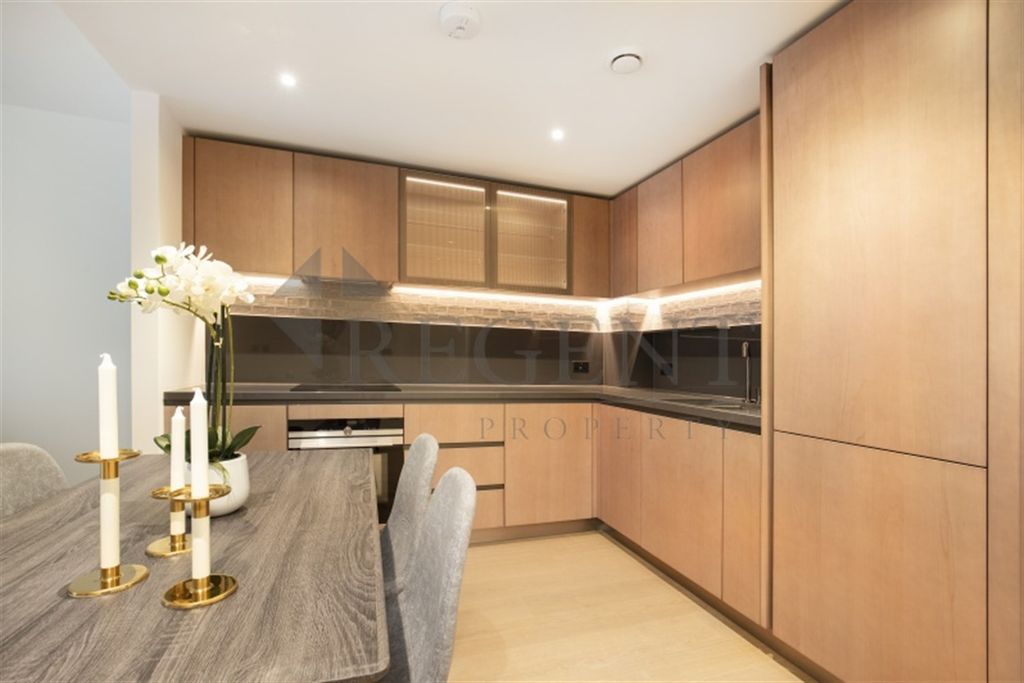 Property photo 2 of 6 Kitchen