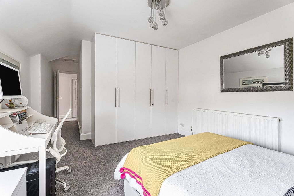 Additional image 25 of 4 bed detached house for saleGeorges Wood Road, Brookmans Park, Hatfield AL9