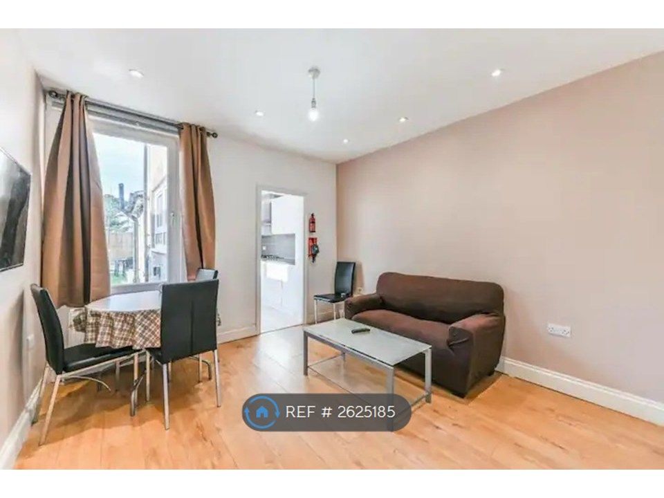 Property photo 3 of 12