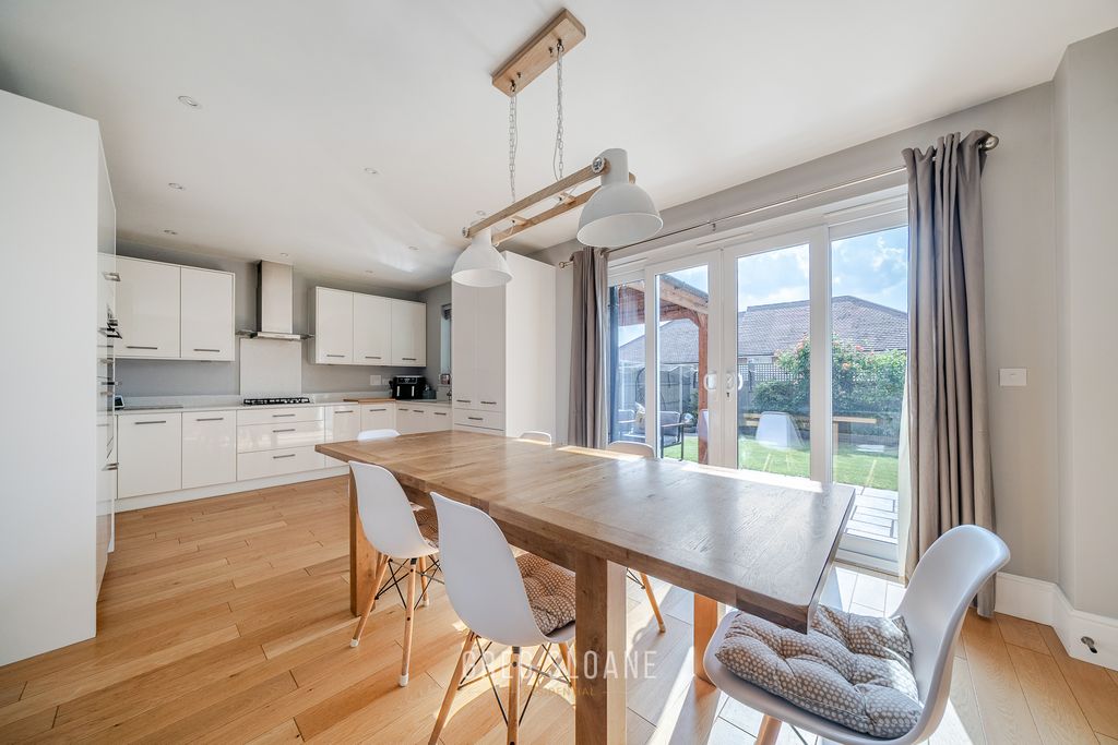 Property photo 3 of 19 1480950-11-6A3B80d885F1F
