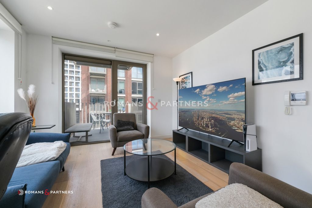 Property photo 2 of 12