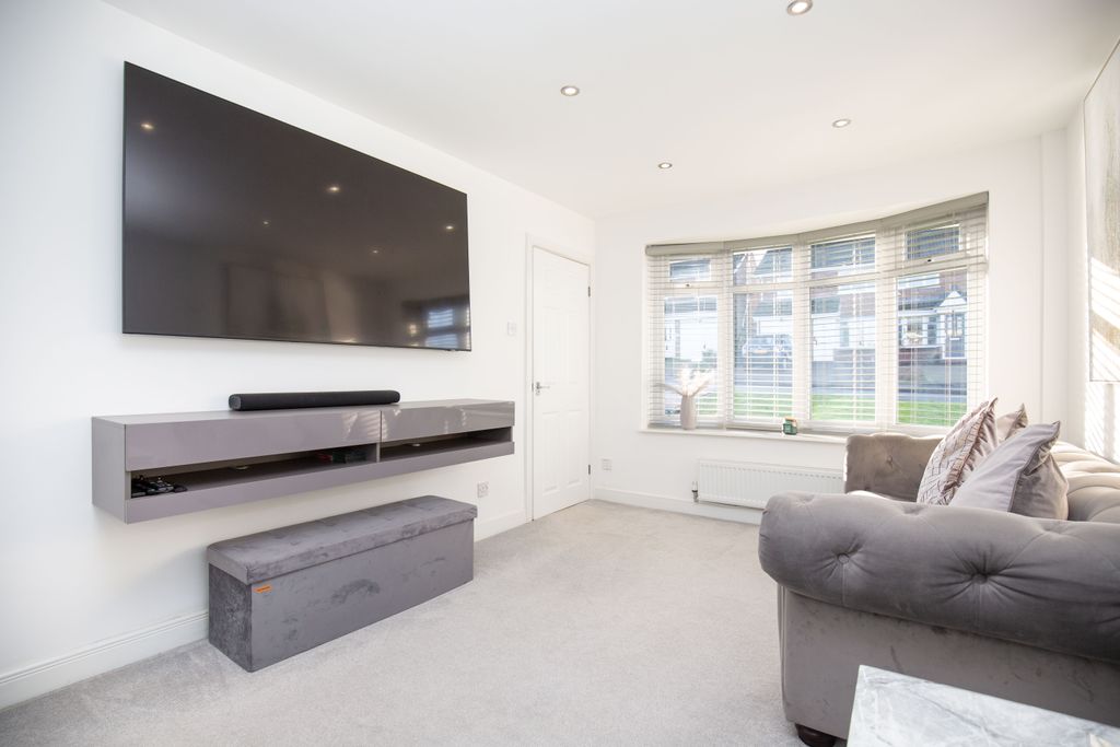 Property photo 3 of 13 Mw-10047