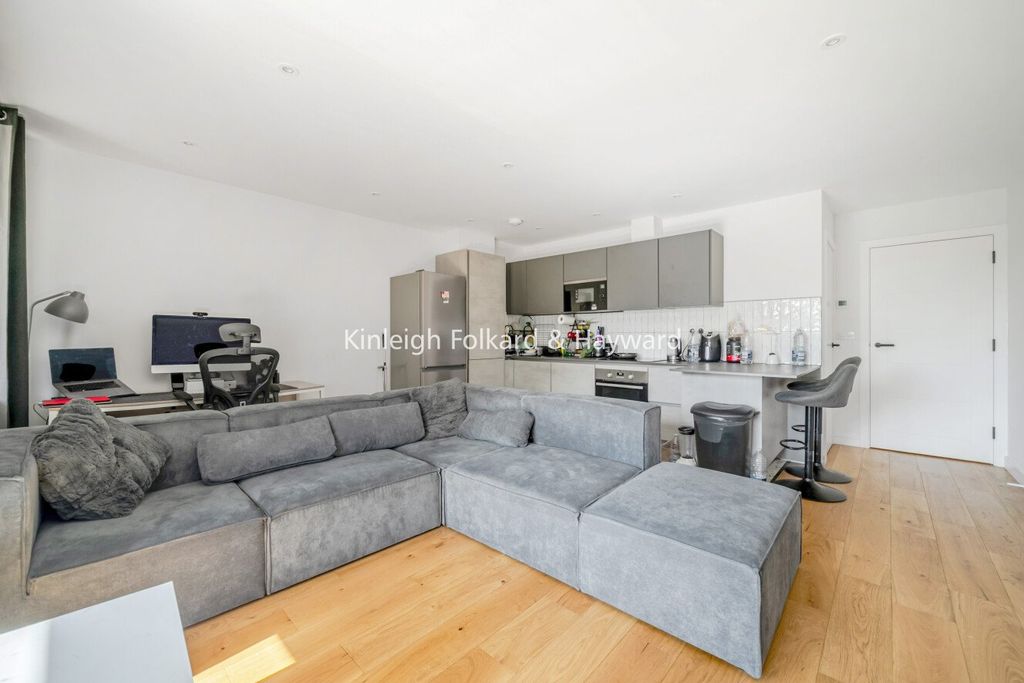 Property photo 1 of 10 Picture No. 20