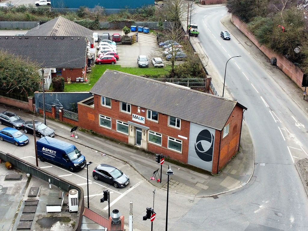 Property photo 1 of 11 Photo 13