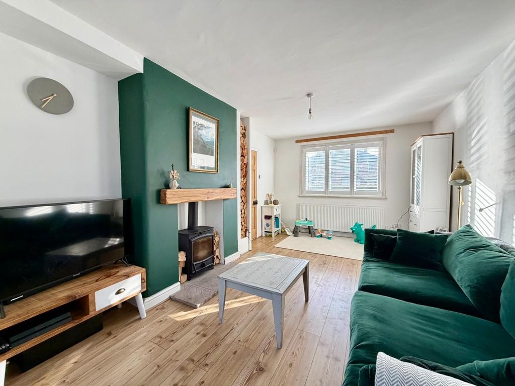 Property photo 3 of 26