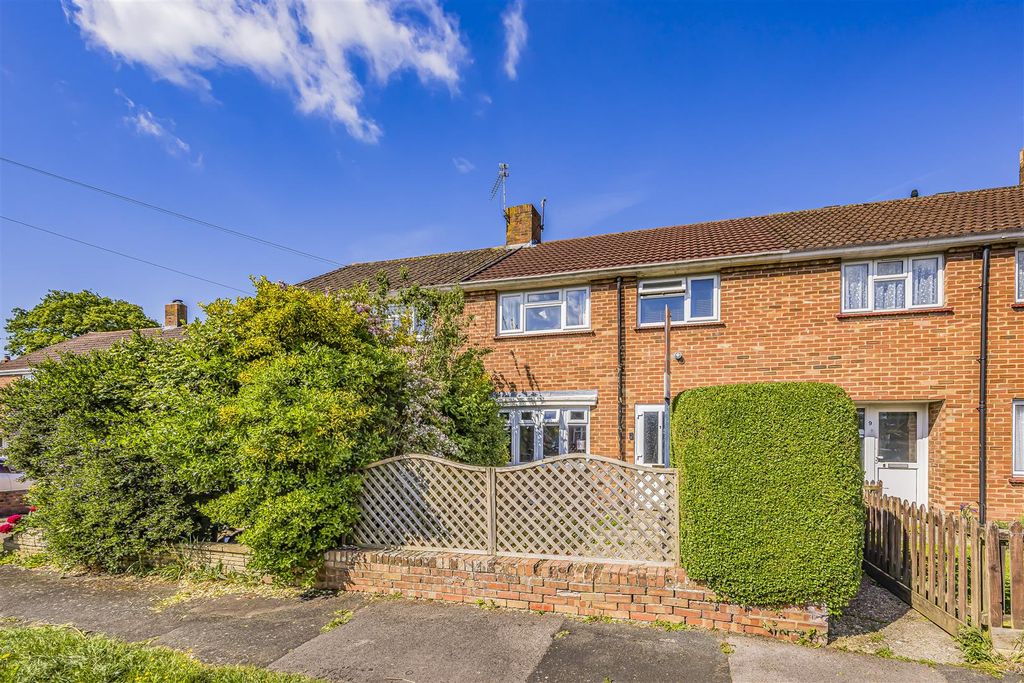Property photo 1 of 18 Allendale Avenue, Emsworth-Porticomarketing-Nexa-3