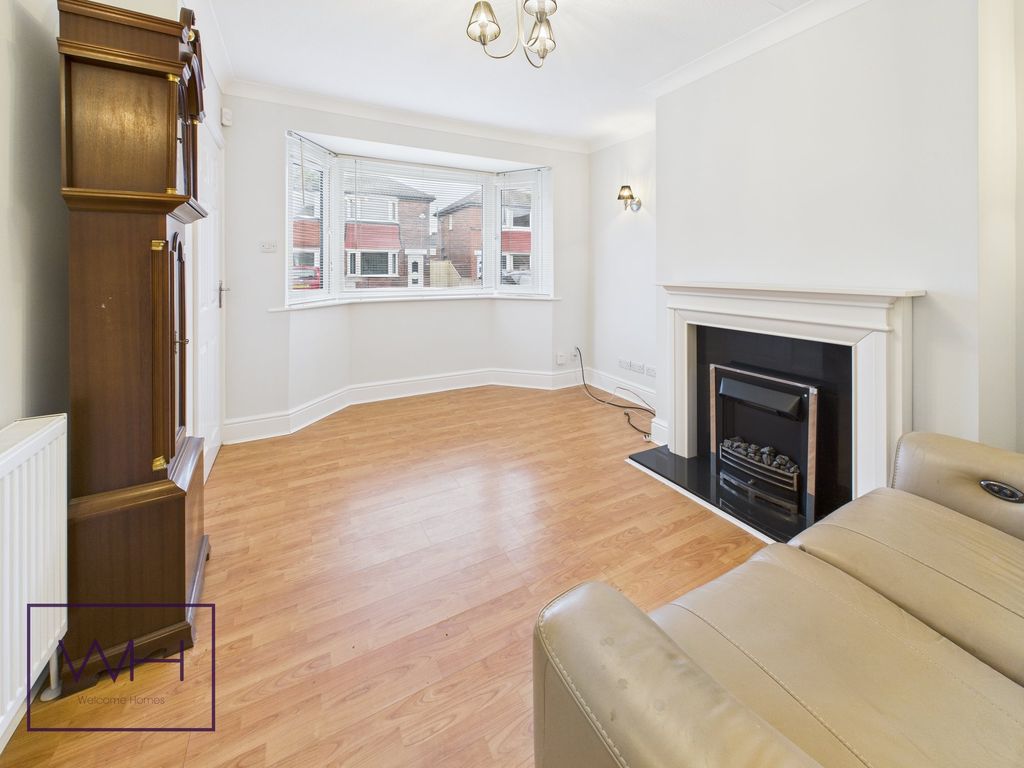 Property photo 3 of 20 Cam03785G0-Pr0331-Still001