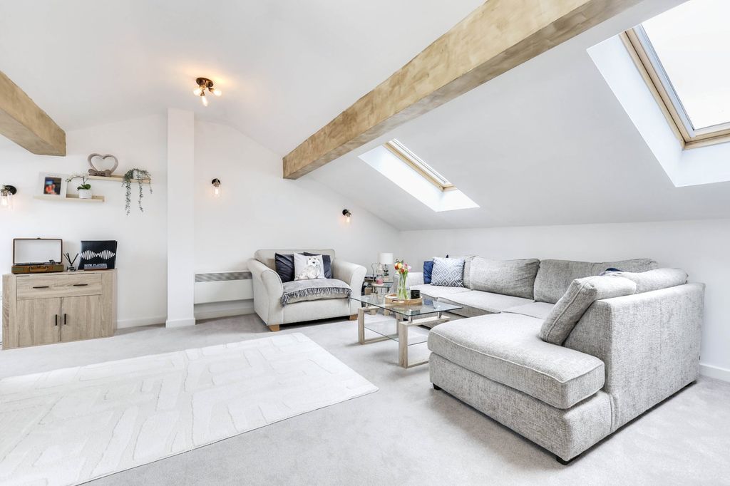 Property photo 3 of 16 Picture No. 53