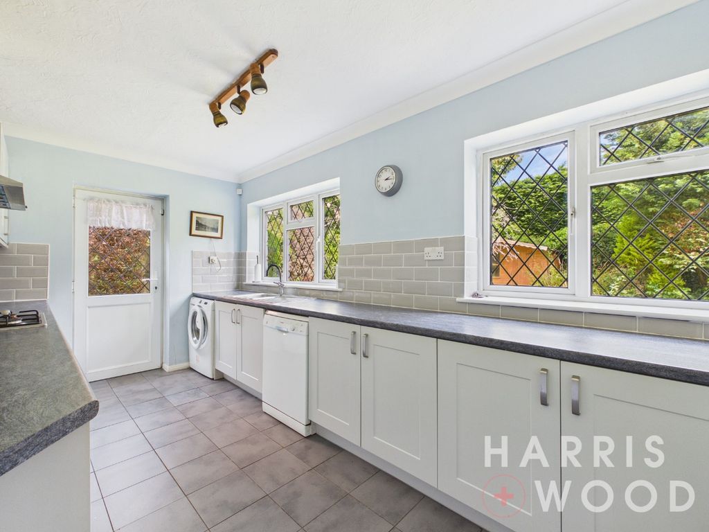 Property photo 3 of 29 4888043