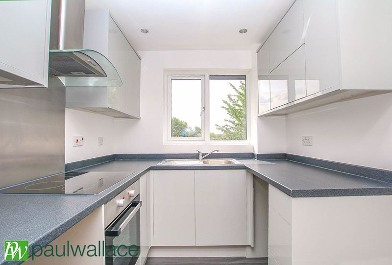 Property photo 2 of 5 Kitchen