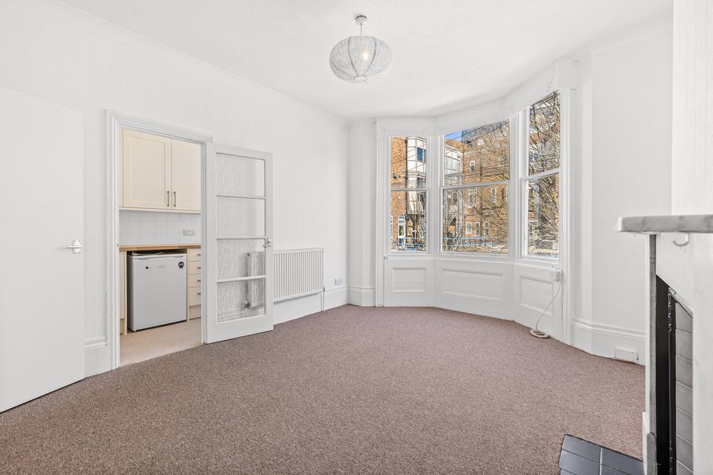 Property photo 3 of 9 Living Room